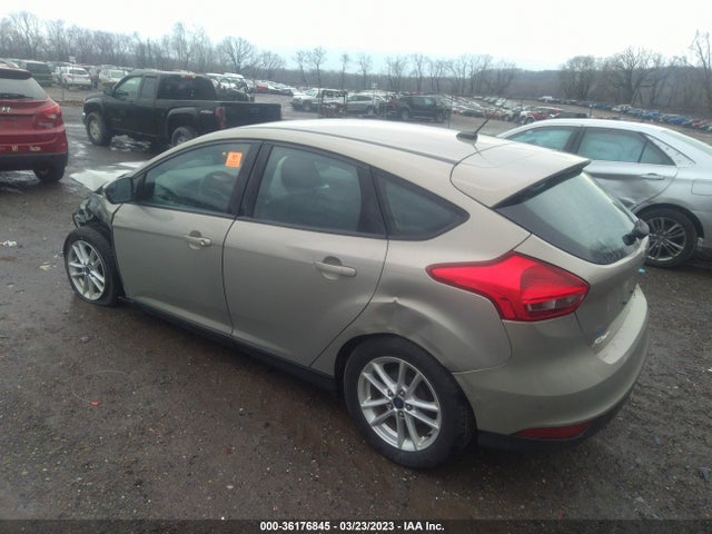 Ford FOCUS SE 2015 1FADP3K29FL299207 Image 4