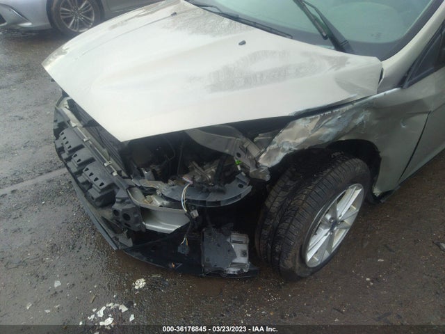 Ford FOCUS SE 2015 1FADP3K29FL299207 Image 7