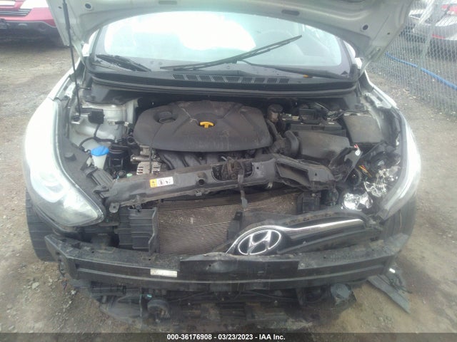 2015 HYUNDAI ELANTRA SE VIN: 5NPDH4AE6FH606930