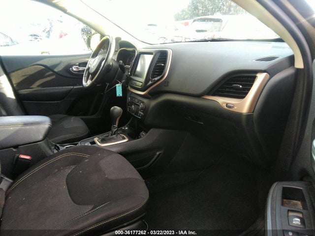 1C4PJMCS3FW571634 Jeep Cherokee Latitude