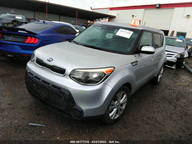 KIA SOUL + 2015 KNDJP3A5XF7749061 Image 2