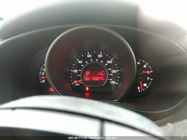 KIA SOUL + 2015 KNDJP3A5XF7749061 Image 8