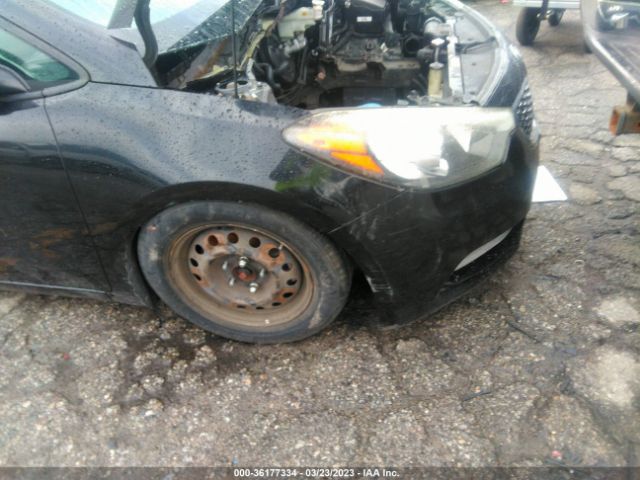 KNAFK4A67E5237123 KIA FORTE LX