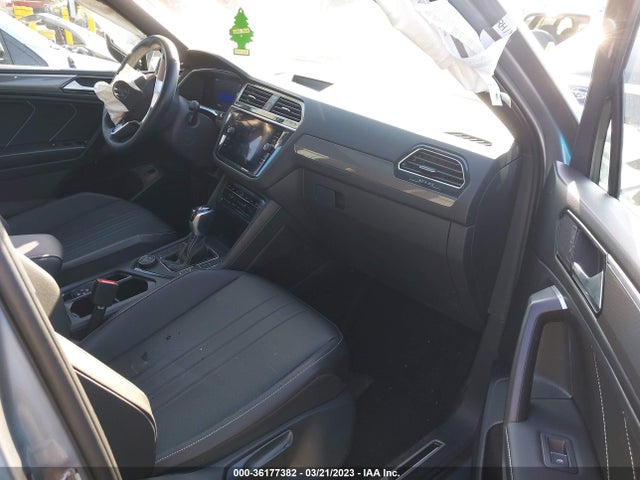 3VV8B7AX1NM001116 Volkswagen Tiguan Se R-line Black