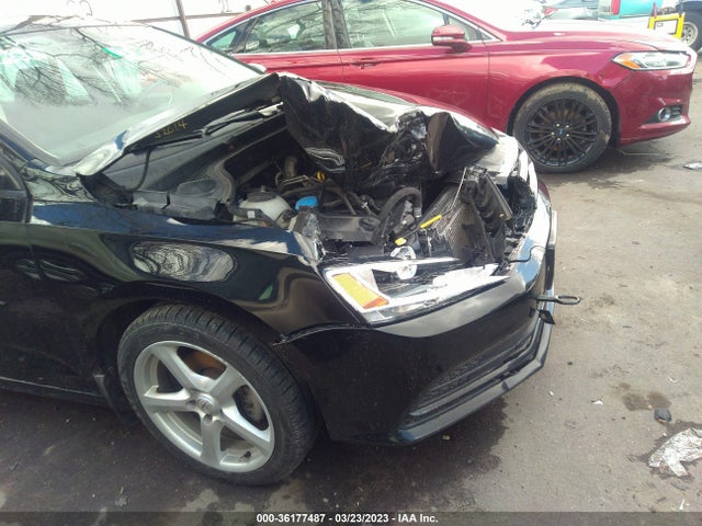 3VW167AJ4GM298902 Volkswagen Jetta Sedan 1.4t S