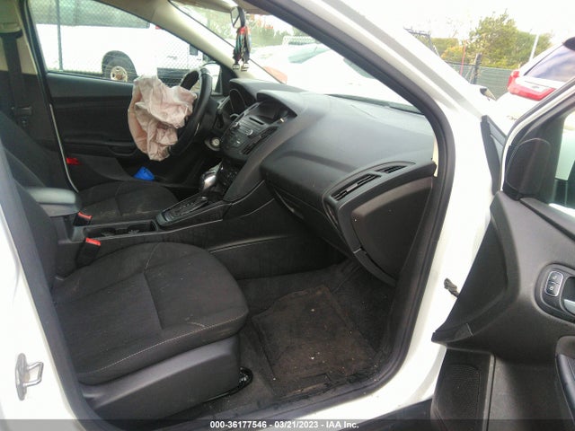 Ford FOCUS SE 2016 1FADP3F29GL337594 Image 5