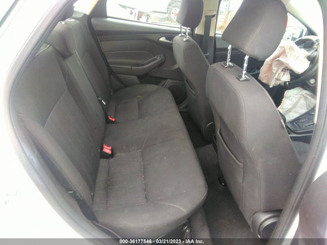 Ford FOCUS SE 2016 1FADP3F29GL337594 Image 8