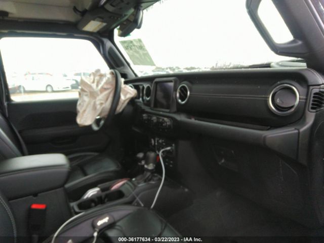 1C4HJXEG3KW583162 Jeep Wrangler Unlimited Sahara