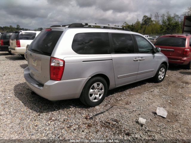 KNDMB233866053970 KIA SEDONA LX