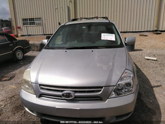 KNDMB233866053970 KIA SEDONA LX
