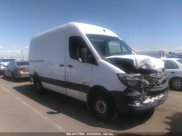 2015 WD3PE7DCXFP141973 main image