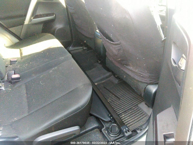 Toyota RAV4 LE 2016 JTMBFREV7GJ078036 Image 10