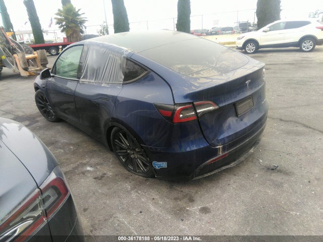 Tesla Model Y Long Range 2021 5YJYGDEE9MF190334 Image 4