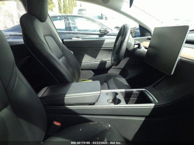 Tesla Model Y Long Range 2021 5YJYGDEE9MF190334 Image 6