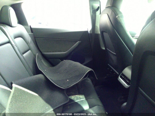 Tesla Model Y Long Range 2021 5YJYGDEE9MF190334 Image 9