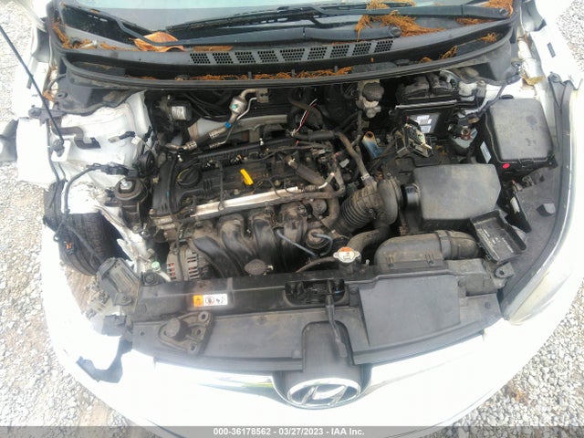 Hyundai ELANTRA SE 2016 5NPDH4AEXGH793459 Image 11