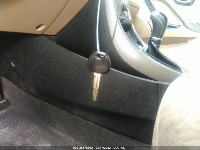 Hyundai ELANTRA SE 2016 5NPDH4AEXGH793459 Image 3