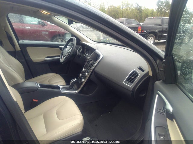 2016 Volvo XC60, VIN: YV440MDK1G2901846