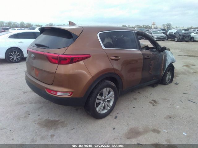 KNDPMCAC4H7273782 KIA Sportage Lx