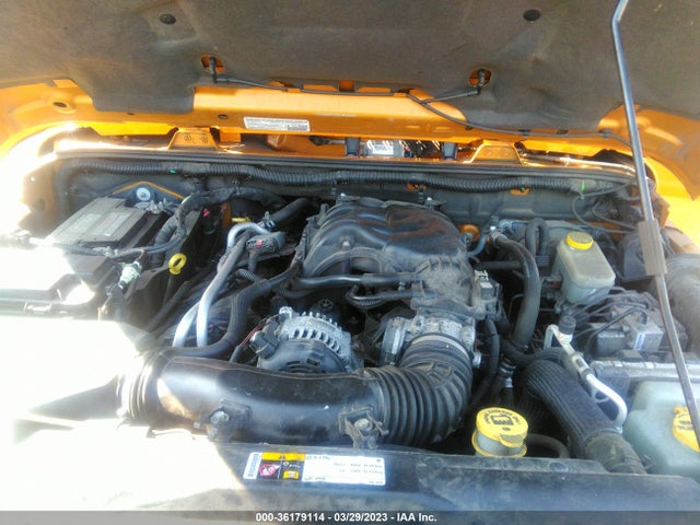 1C4BJWEG4EL253858 Jeep Wrangler Unlimited Altitude