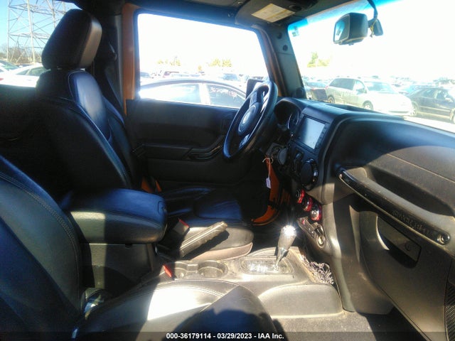 1C4BJWEG4EL253858 Jeep Wrangler Unlimited Altitude