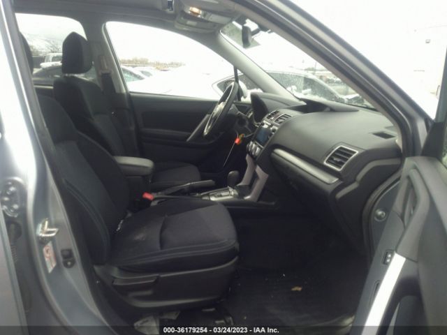 JF2SJADC0GH441897 Subaru Forester 2.5i Premium