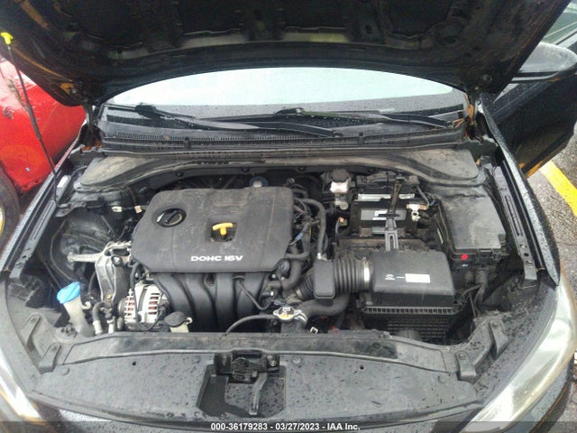 2017 HYUNDAI ELANTRA SE VIN: KMHD74LF2HU201404