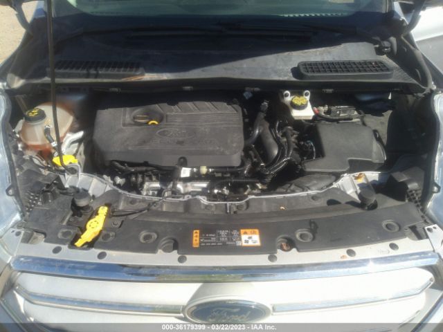 1FMCU9GD1JUA73351 Ford ESCAPE SE