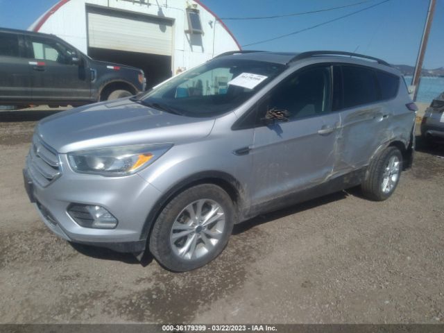 1FMCU9GD1JUA73351 Ford ESCAPE SE