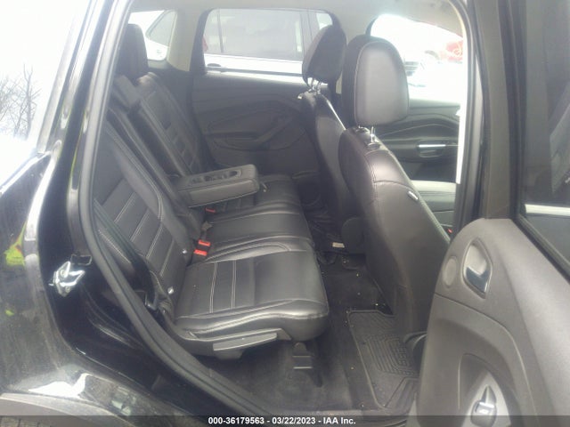 1FMCU9JD1HUC38186 Ford Escape Titanium