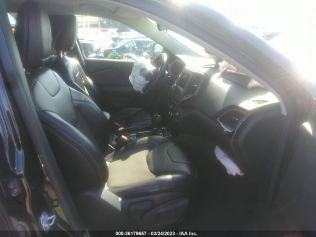 1C4PJMLX1KD283709 Jeep Cherokee Altitude