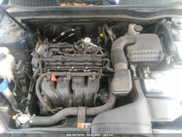 KNAGM4A74F5615598 KIA Optima Lx