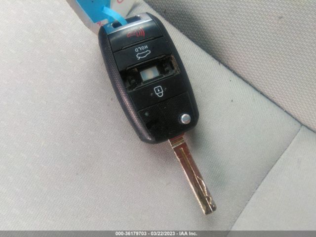 KNAGM4A74F5615598 KIA Optima Lx