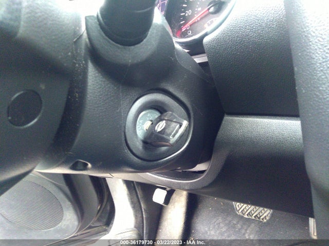 2015 NISSAN ROGUE SELECT S VIN: JN8AS5MT9FW165104