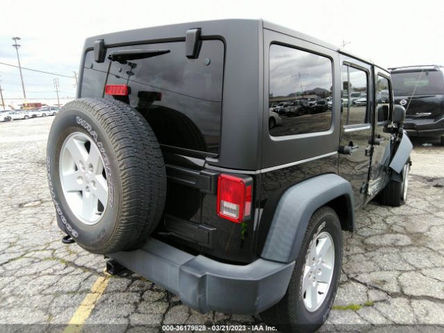 1C4BJWDGXJL812258 Jeep Wrangler Jk Unlimited Sport S