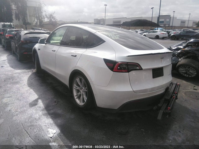 Tesla Model Y Long Range 2021 5YJYGDEE9MF094994 Image 5