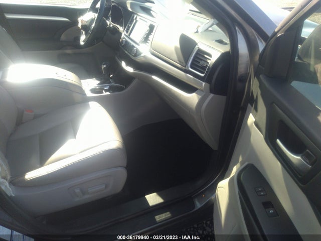 Toyota Highlander Xle 2018 5TDJZRFH4JS524486 Image 7
