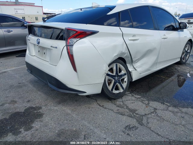 Toyota Prius Four 2016 JTDKARFU0G3004448 Image 7