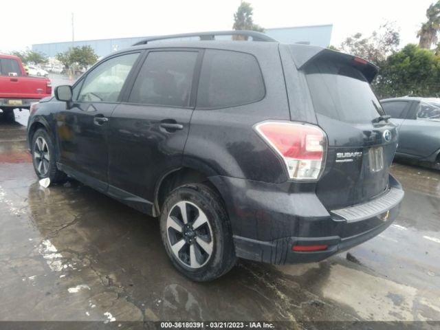 JF2SJAGC3JH406919 Subaru Forester Premium