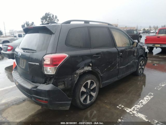 JF2SJAGC3JH406919 Subaru Forester Premium