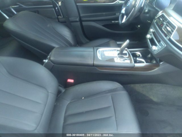 WBA7E2C59HG739841 BMW 7 Series 740i