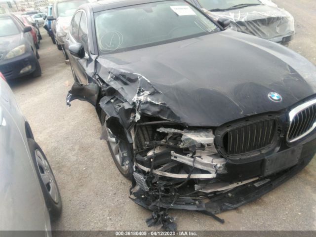 WBA7E2C59HG739841 BMW 7 Series 740i