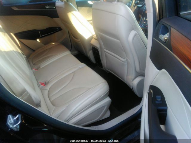 5LMCJ2C90KUL30483 Lincoln MKC SELECT