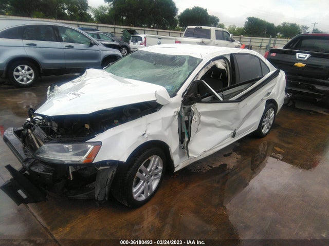 3VW2B7AJ8JM245062 Volkswagen Jetta 1.4t S