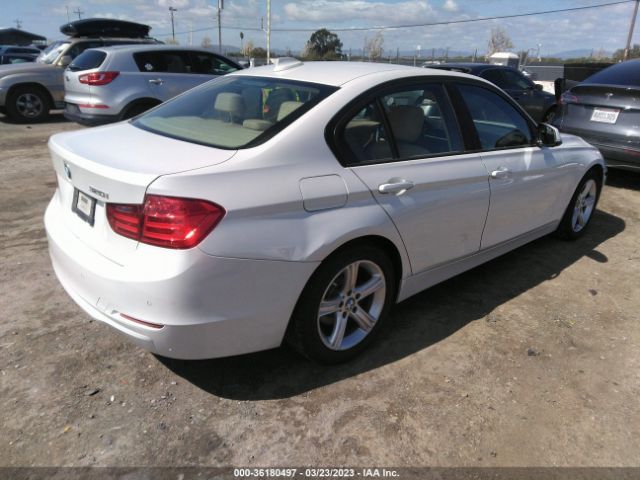 WBA3B1C51FK135700 BMW 3 Series 320i