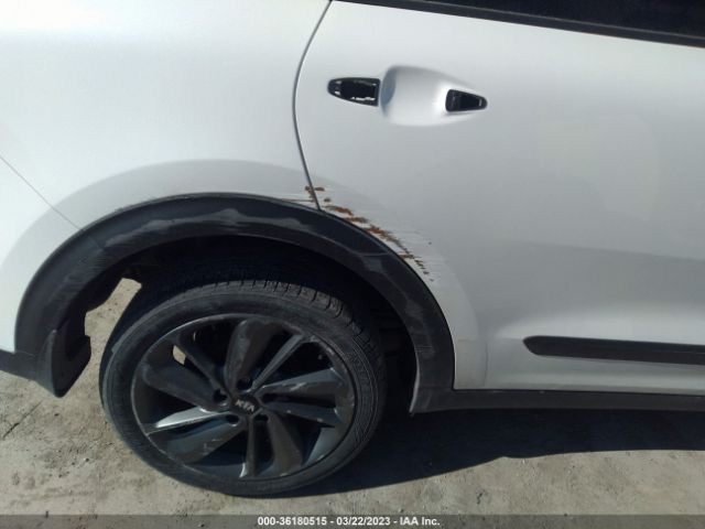 KNDCC3LC5H5074914 KIA Niro Touring Launch Edition