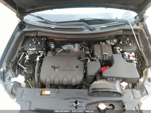JA4AD3A30JZ046891 Mitsubishi Outlander Se/sel/le