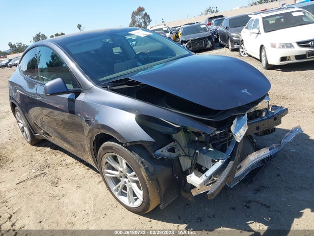 2021 Tesla Model Y, VIN: 5YJYGDEE3MF299792
