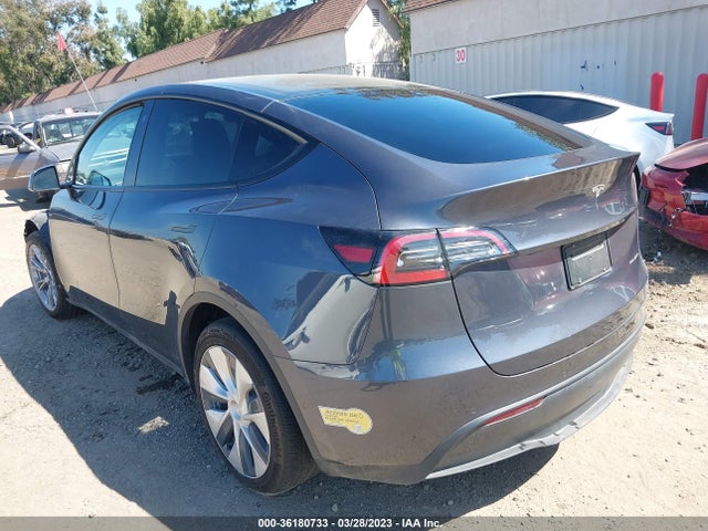 2021 Tesla Model Y, VIN: 5YJYGDEE3MF299792