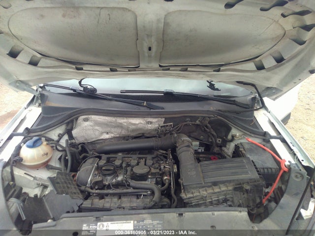 2011 VOLKSWAGEN TIGUAN SE W/SUNROOF & NAVI VIN: WVGAV7AX3BW530551